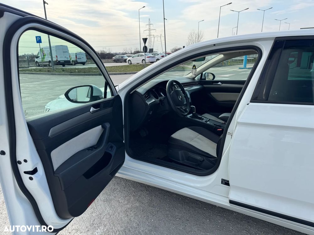 Volkswagen Passat - 11