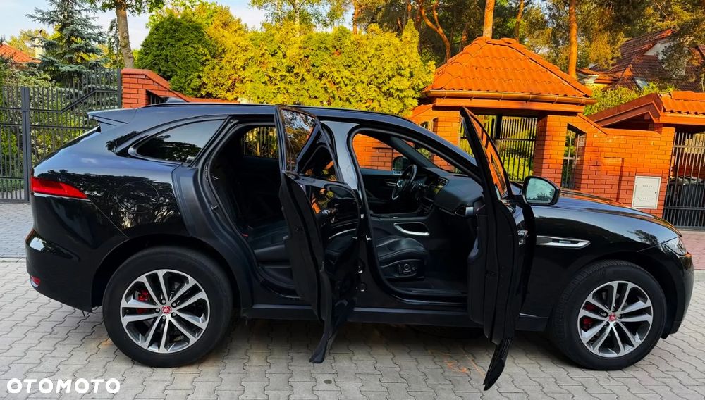 Jaguar F-Pace 2.0 i4P AWD R-Sport - 14