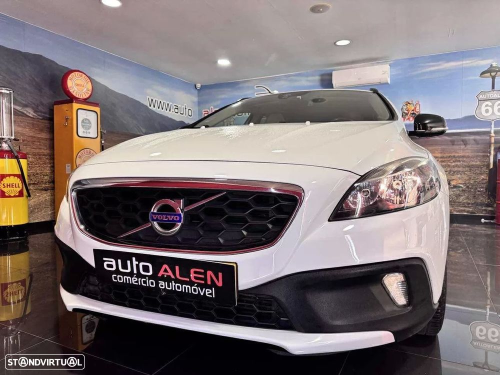 Volvo V40 Cross Country 2.0 D4 Momentum - 2