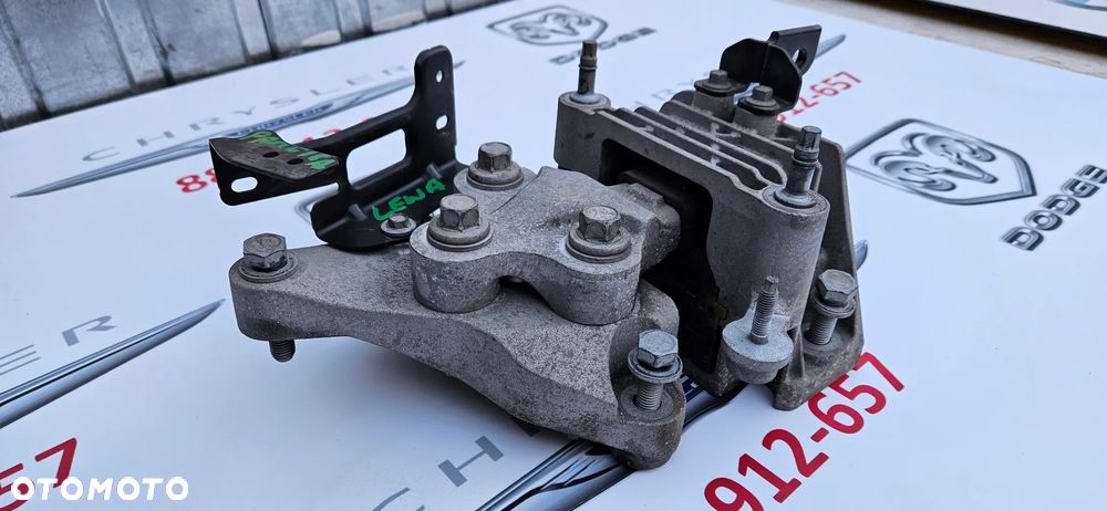 Chrysler Pacifica 2016- 3.6 V6 Mocowanie silnika skrzyni biegów Poduszka Łapa silnika lewa prawa Poduszka Wspornik lewy prawy P68224742AB P68224746AC - 13