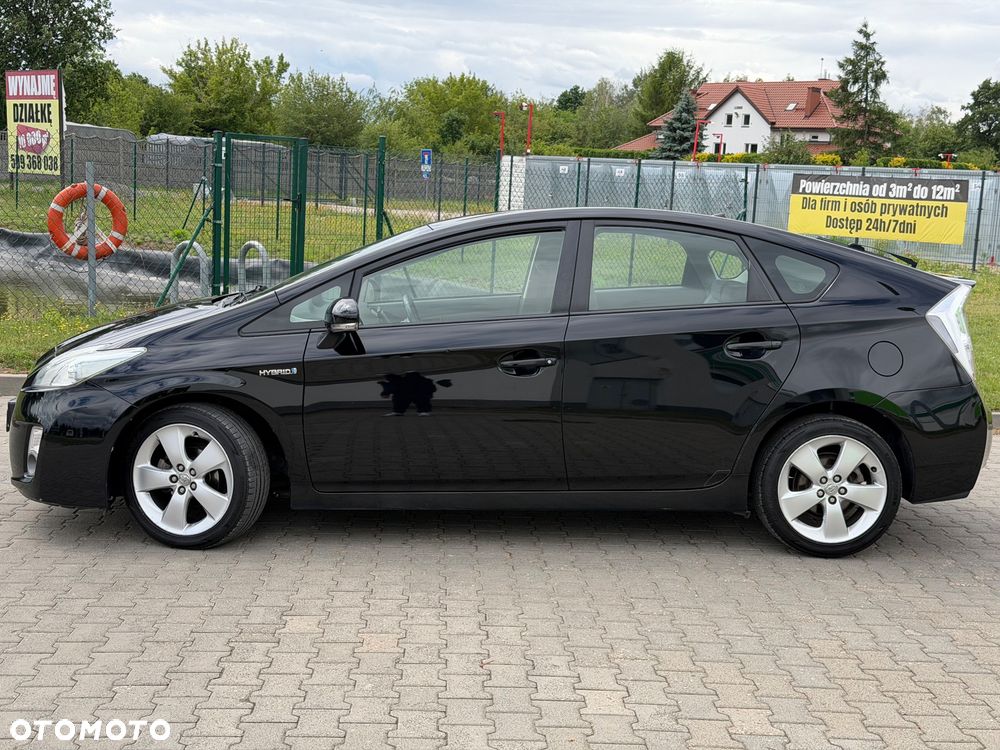 Toyota Prius - 8