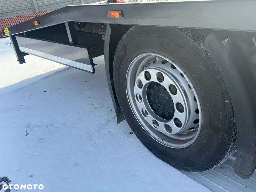 Mercedes-Benz Actros - 11