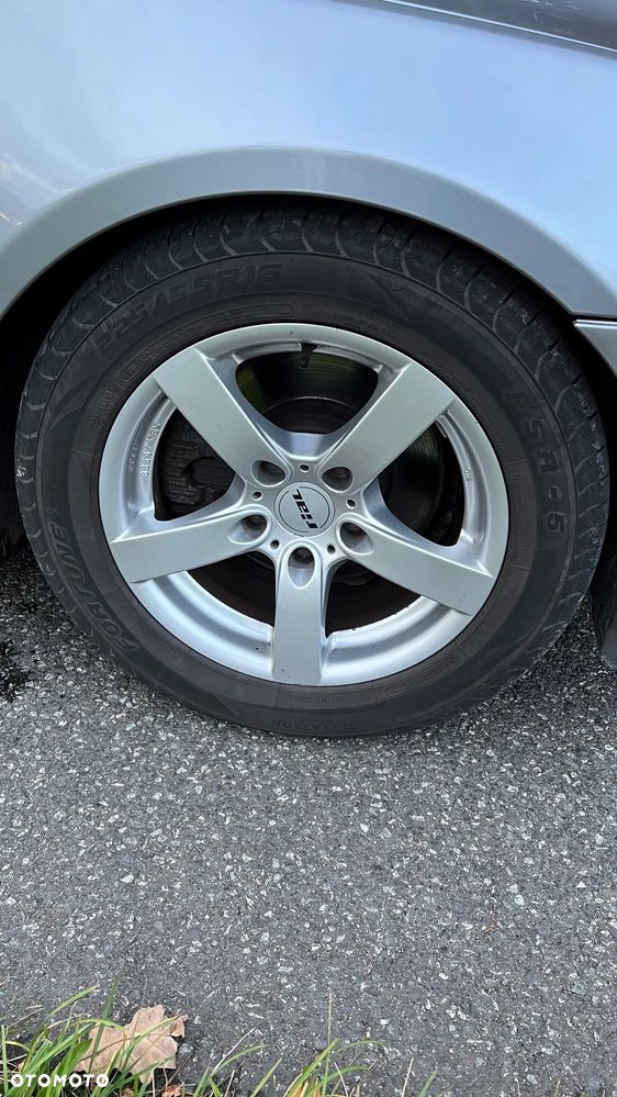 BMW Seria 5 523i - 9