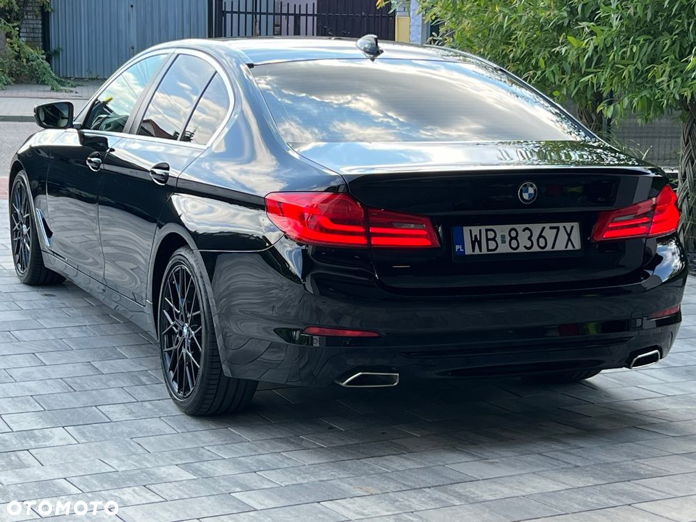 BMW Seria 5 520d xDrive Luxury Line sport - 14