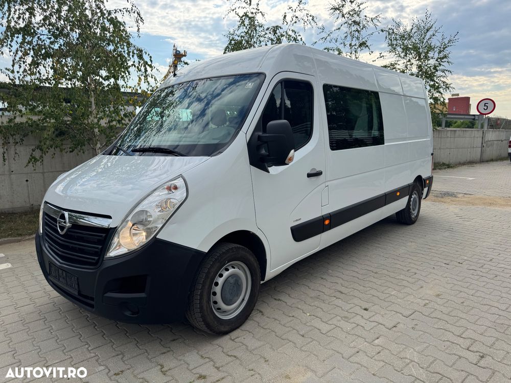 Opel Movano 7 locuri - 2