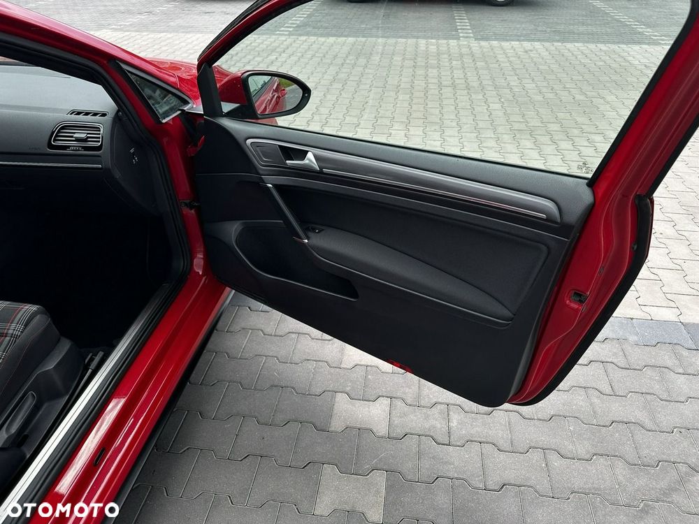 Volkswagen Golf 2.0 TSI BMT GTI Performance - 12