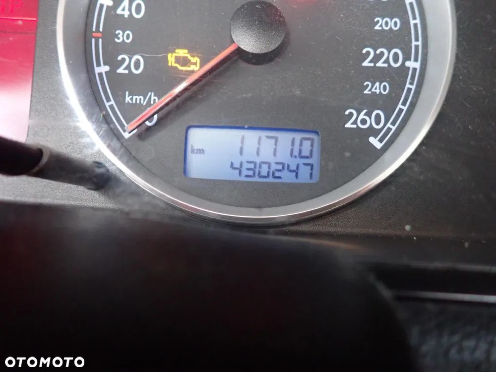 CZĘŚCI - Vw Passat B5 1,9 TDI 130KM AVF FILM 6B HHQ LIFT KOMBI lakier LA7T 2005r. INDEX - 9679 - 14