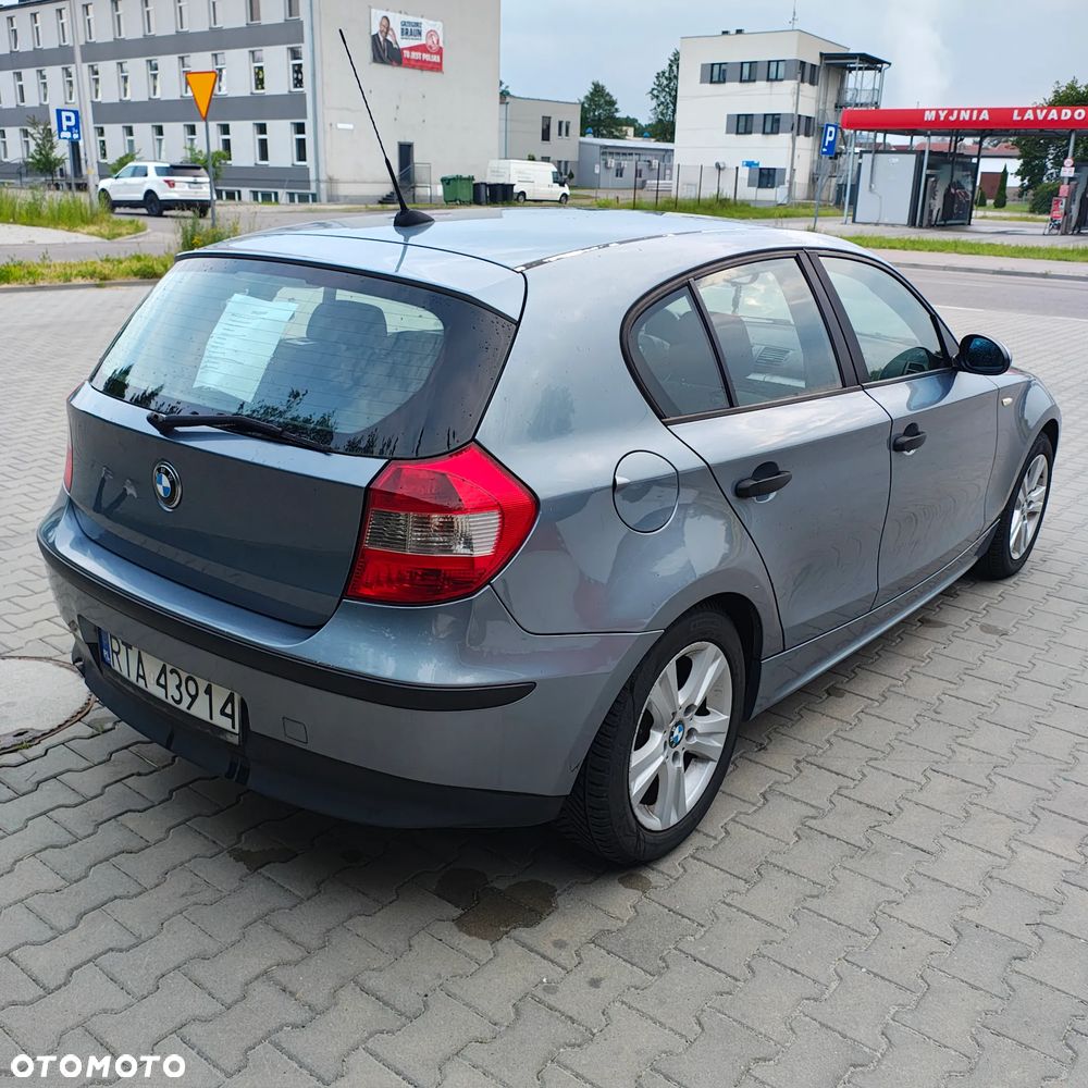BMW Seria 1 116i - 4