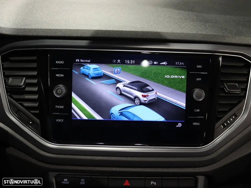 VW T-Roc Cabrio 1.5 TSI R-Line DSG - 26