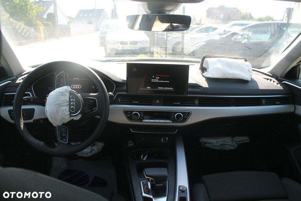Audi A4 Avant - 11