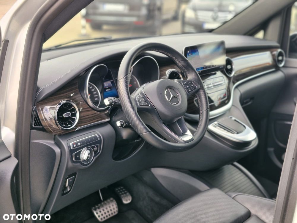Mercedes-Benz Klasa V 2022