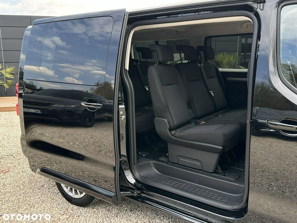 Peugeot Traveller - 18