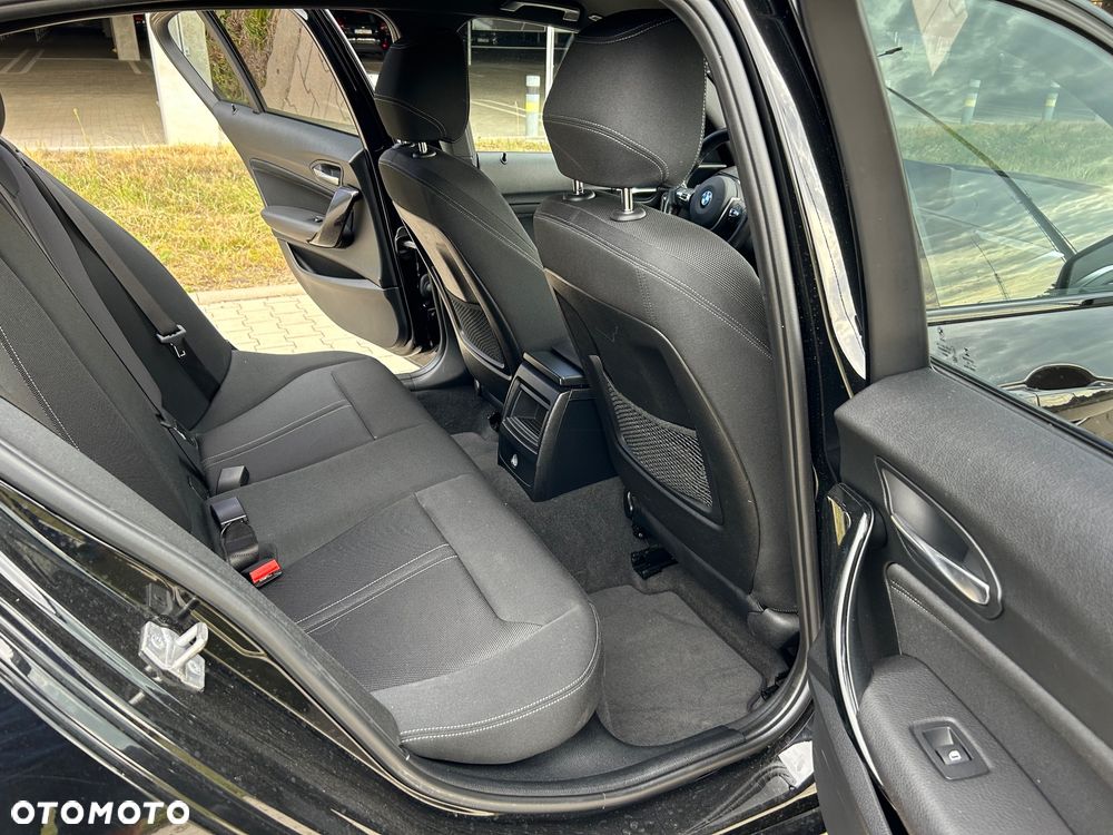 BMW Seria 1 118i GPF Sport Line - 19