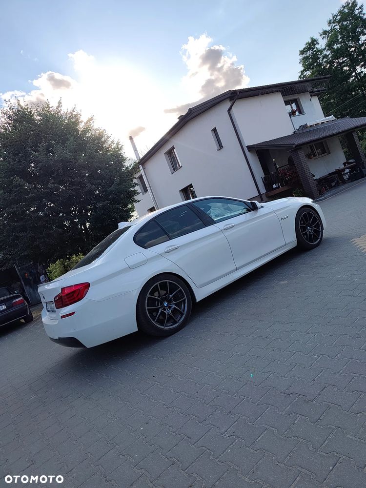 BMW Seria 5 520d Sport-Aut - 3