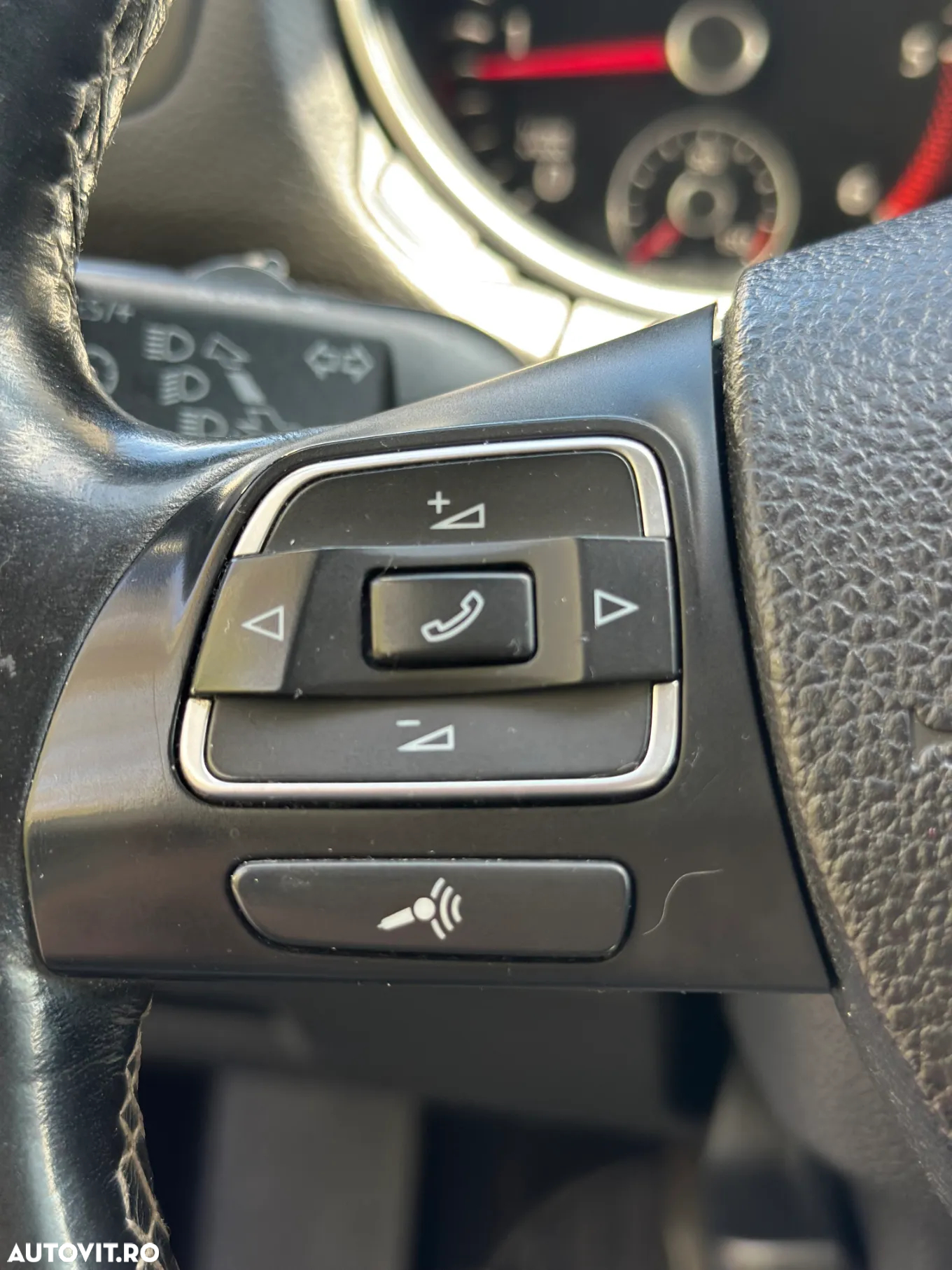 Volkswagen Golf 1.6 TDI DPF Trendline - 12
