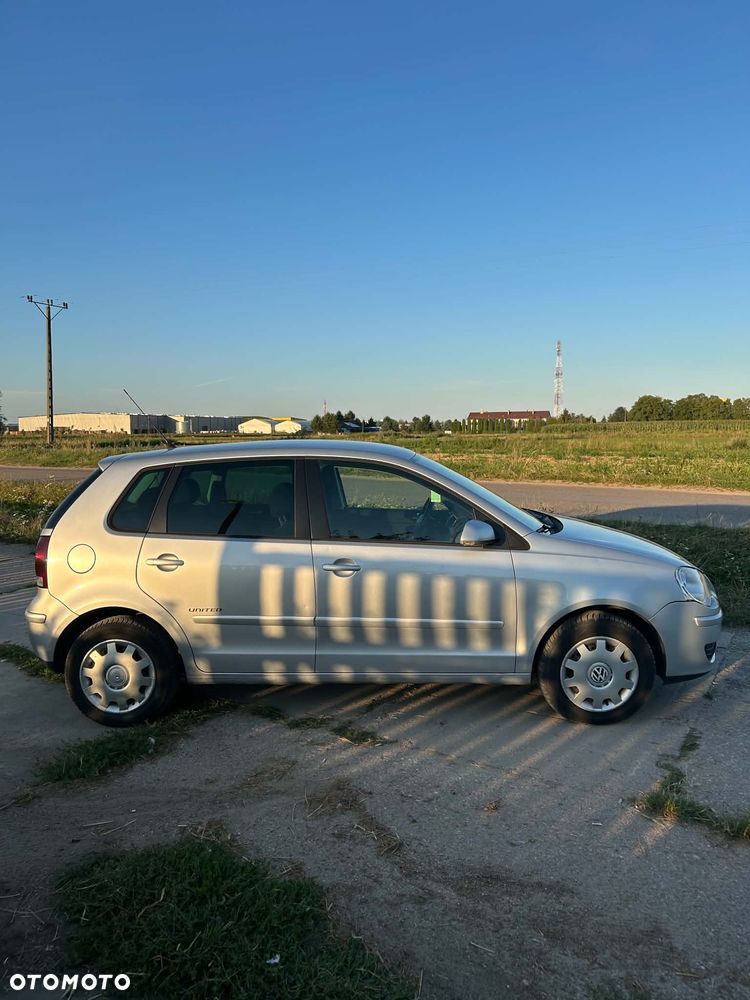 Volkswagen Polo 1.4 16V Comfortline - 3