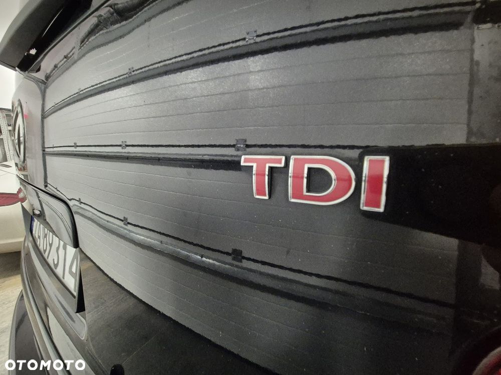 Volkswagen Multivan - 11