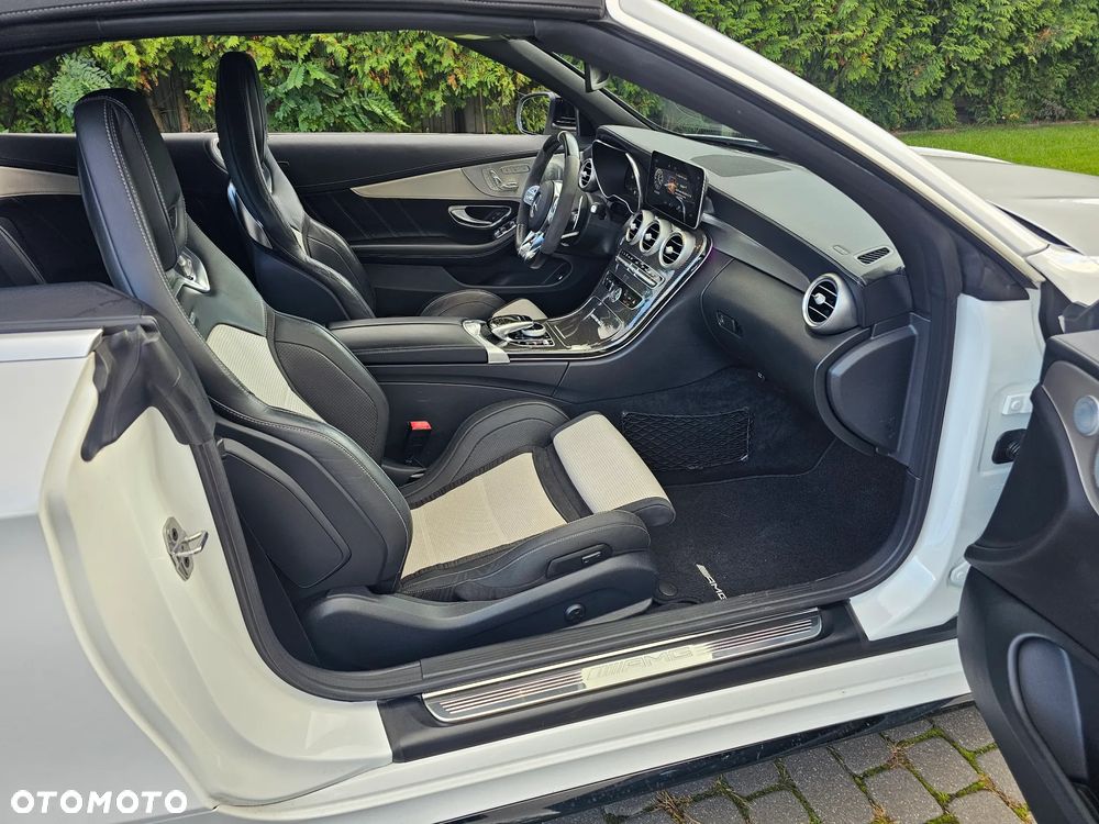 Mercedes-Benz Klasa C AMG 63 S Kabriolet - 12