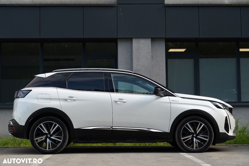 Peugeot 3008 PHEV 300 EAT8 4X4 Allure Pack - 12