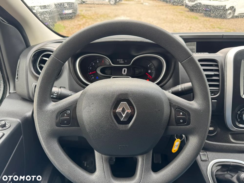 Renault Trafic - 10