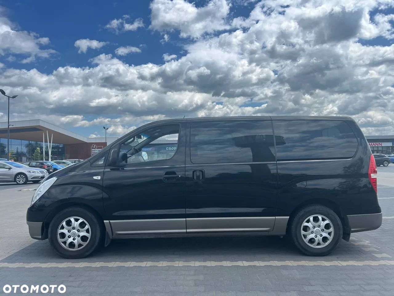 Hyundai H-1 - 1