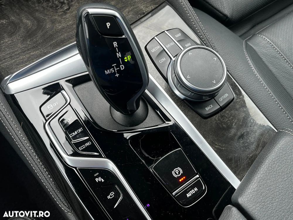 BMW Seria 5 520d xDrive AT MHEV - 25