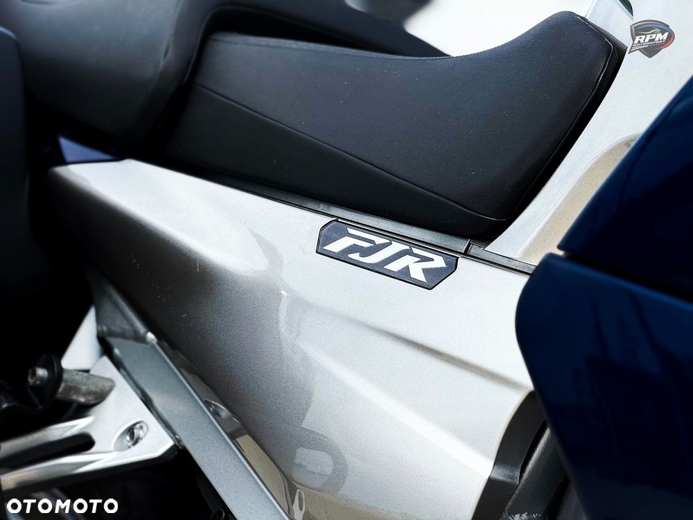 Yamaha FJR - 7