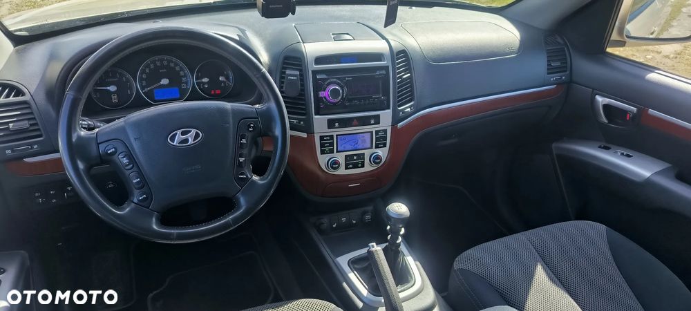 Hyundai Santa Fe 2.7 V6 Style - 11