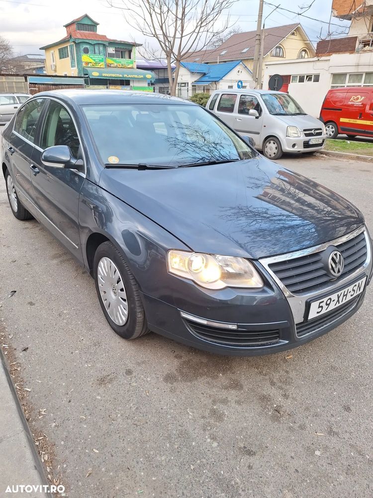 Volkswagen Passat 1.9 TDI DPF Highline - 13