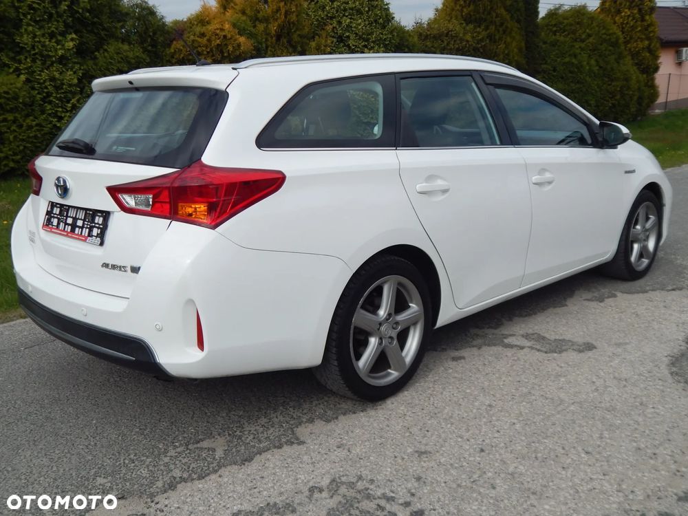Toyota Auris 1.8 HSD Luna - 6