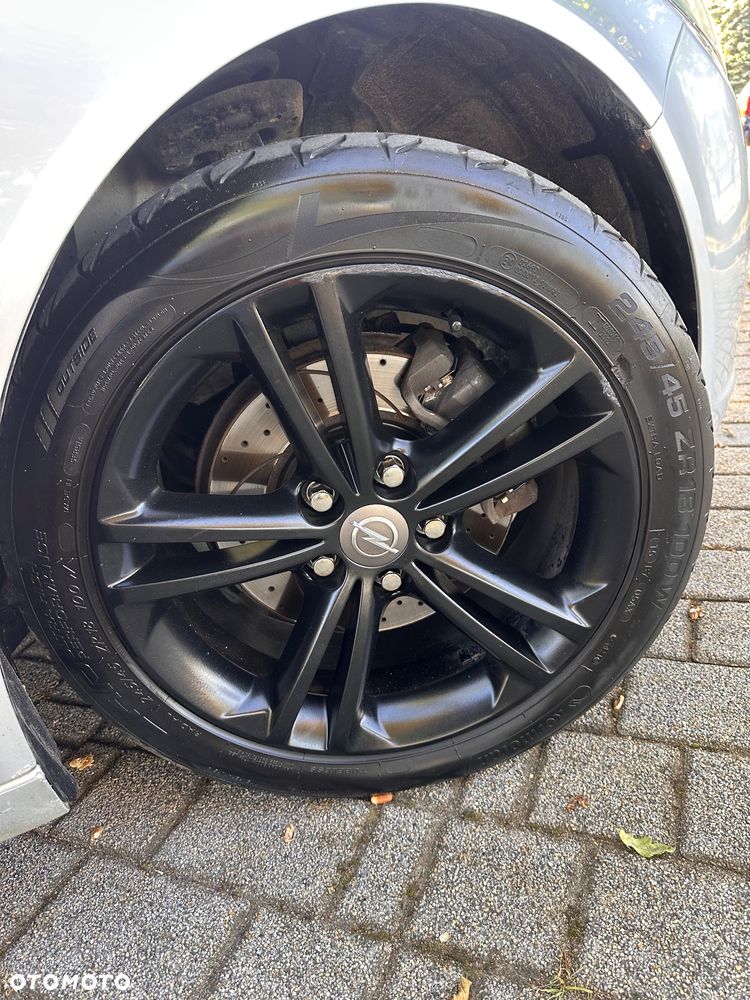 Opel Insignia - 18
