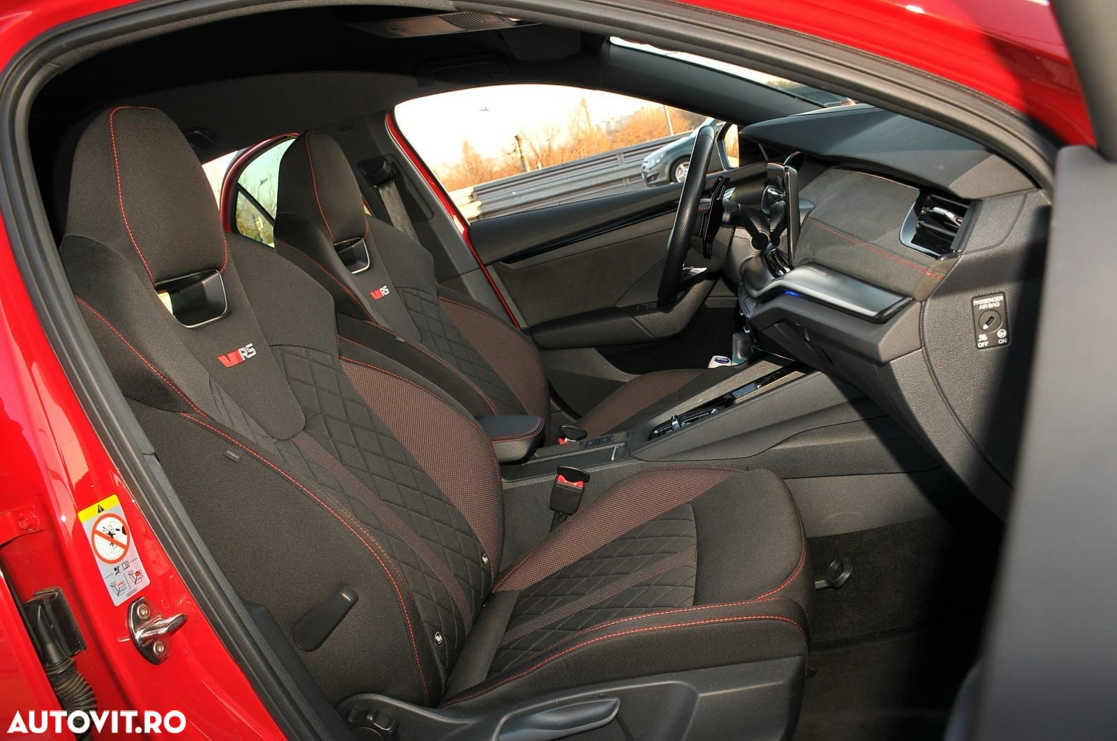 Skoda Octavia 2.0 TSI DSG RS - 19