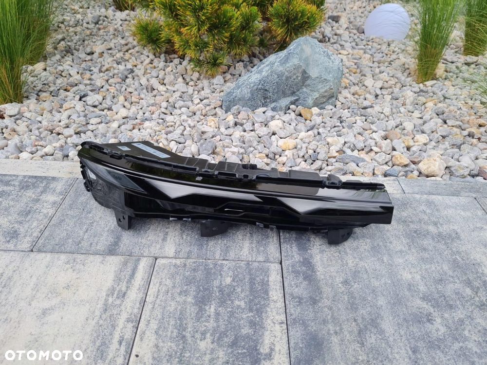 BMW XM G09 LAMPA DO JAZDY DZIENNEJ DRL Kierunkowskaz PRAWA Full Led 5A40894 - 2
