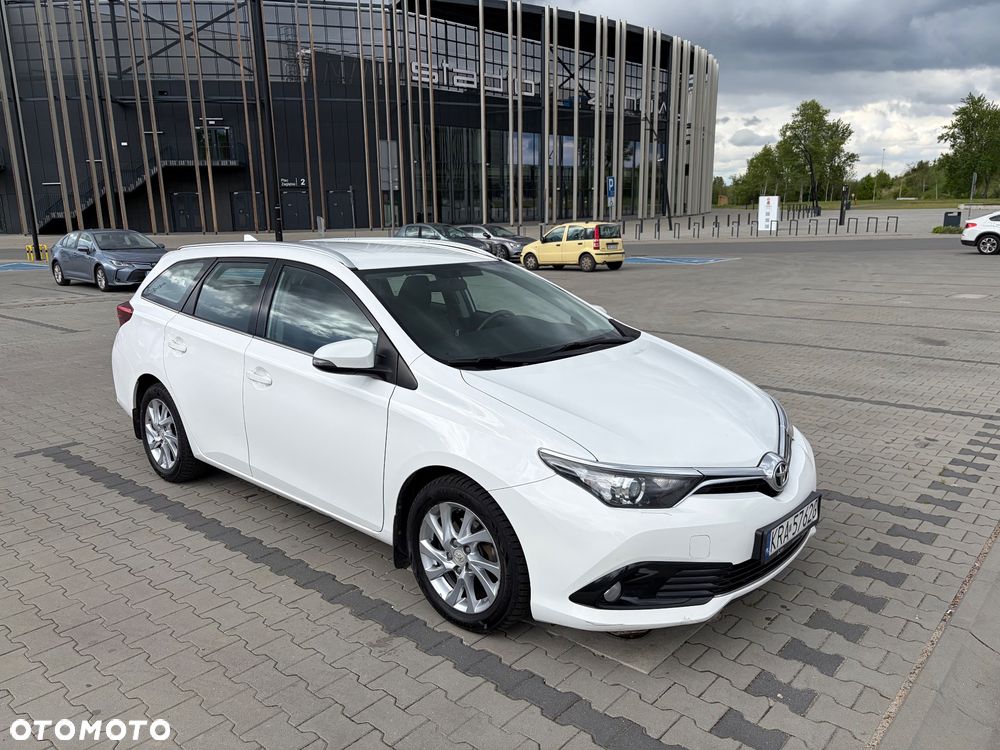 Toyota Auris 1.6 Premium + MM - 1