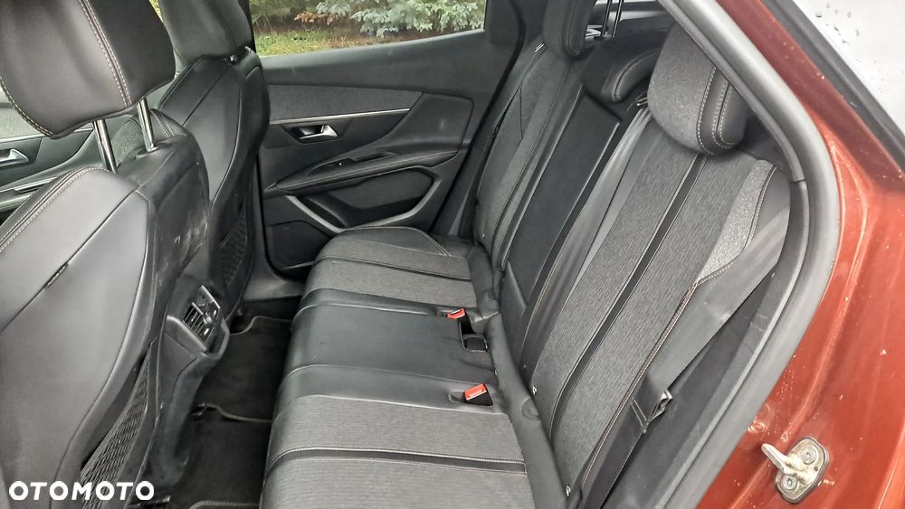 Peugeot 3008 1.2 PureTech Active - 16