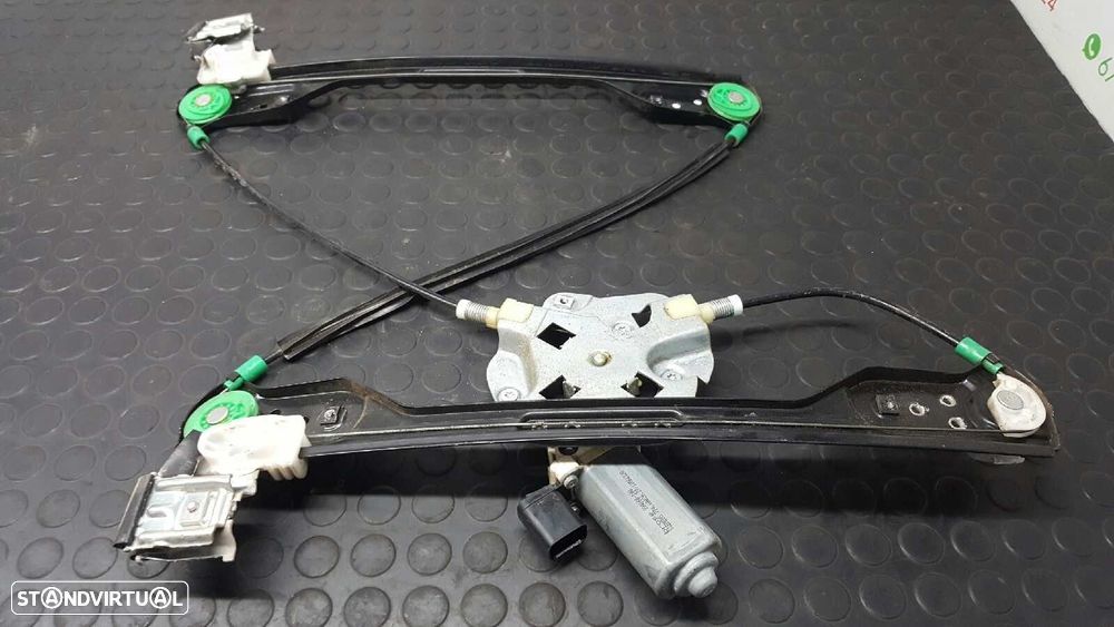 ELEVADOR FRENTE ESQUERDO CHRYSLER 300 C 3.0 CRD - 8