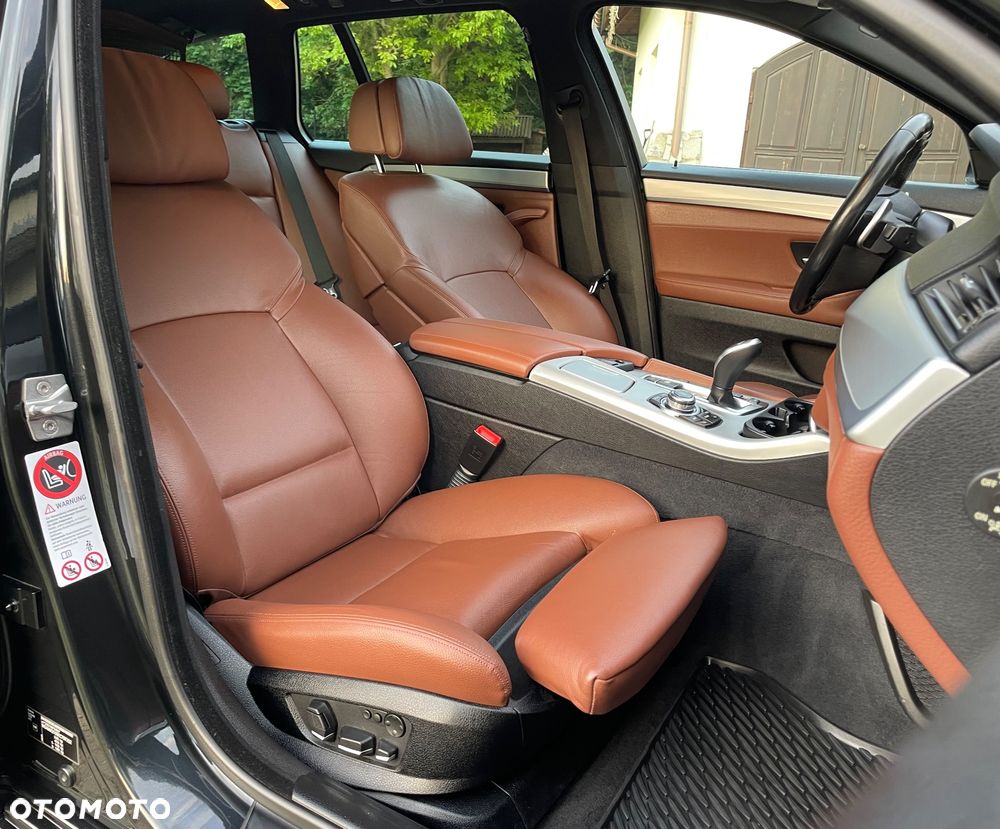 BMW Seria 5 525d - 16