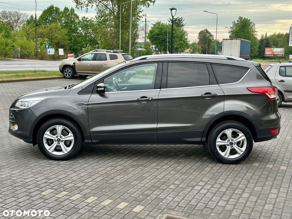 Ford Kuga 2.0 TDCi 2x4 Titanium - 8