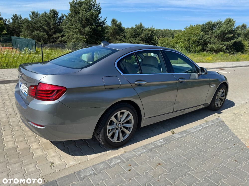 BMW Seria 5 520d xDrive - 8