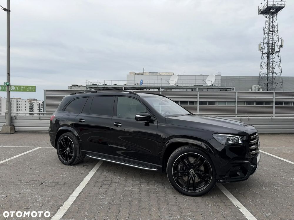 Mercedes-Benz GLS - 11