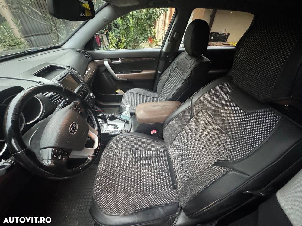 Kia Sorento 2.2 DSL 4x4 Aut. Executive - 8