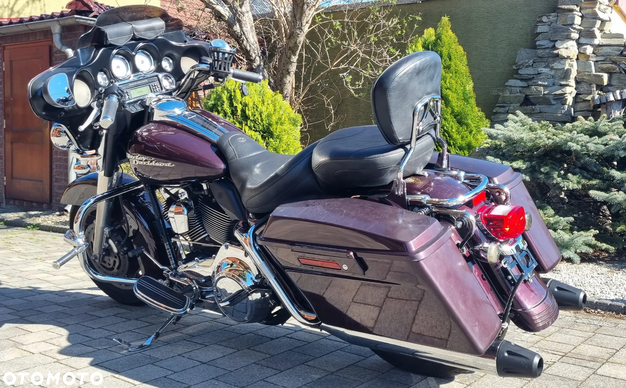 Harley-Davidson Touring Street Glide - 16