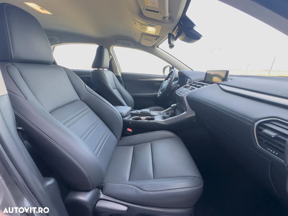 Lexus Seria NX 300h AWD Executive Plus - 23