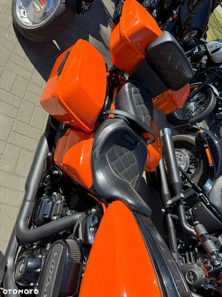 Harley-Davidson Touring Road Glide - 6