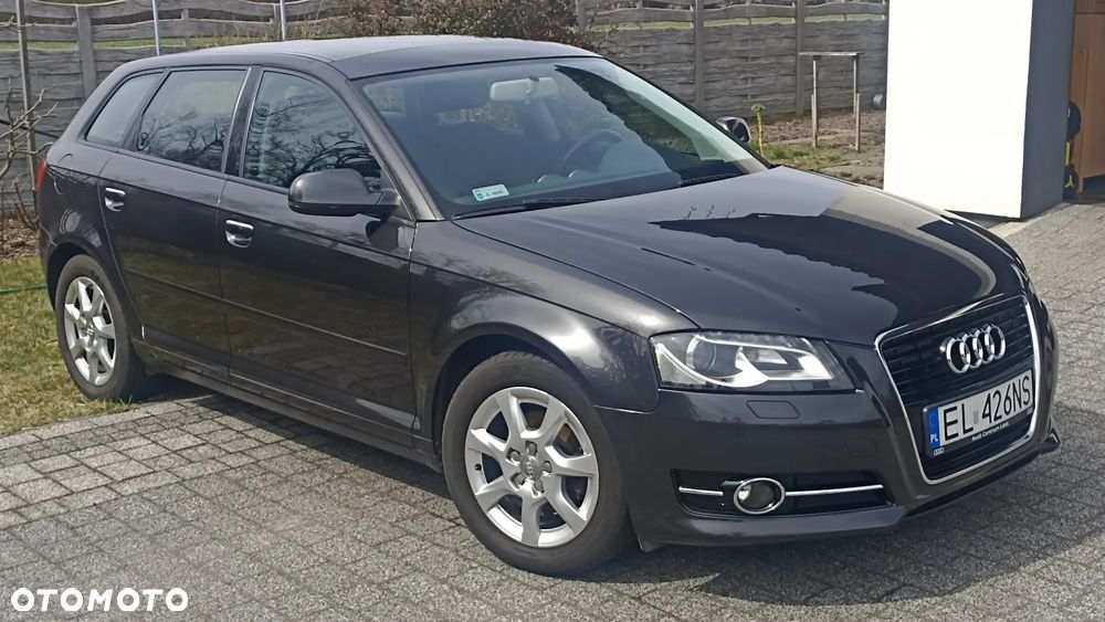 Audi A3 Sportback 1.2 TFSI Attraction - 1