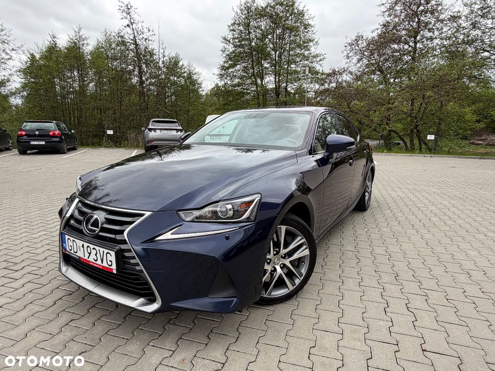 Lexus IS 200t / 300 Prestige - 1