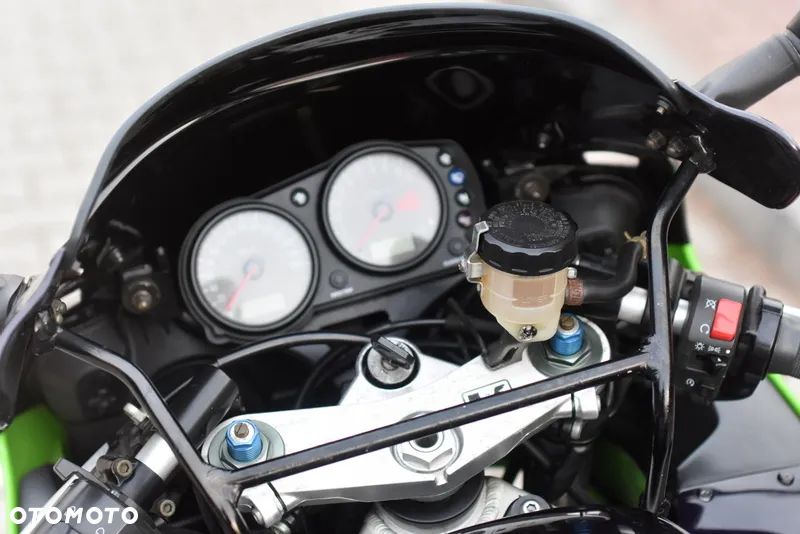 Kawasaki Ninja - 32