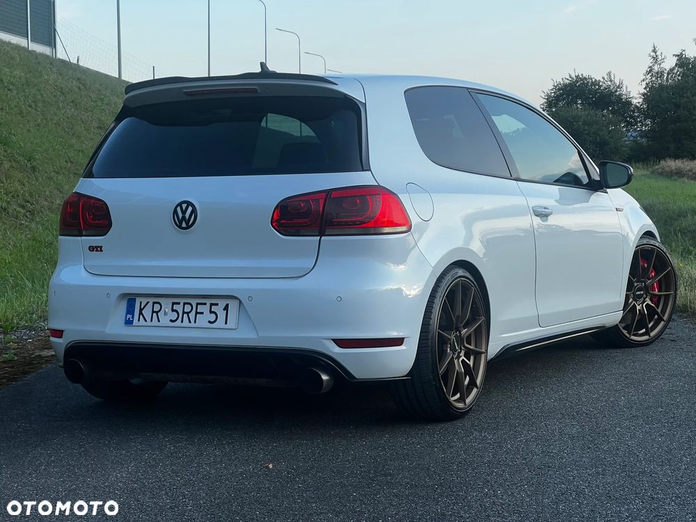 Volkswagen Golf 2.0 TSI GTI DSG - 3