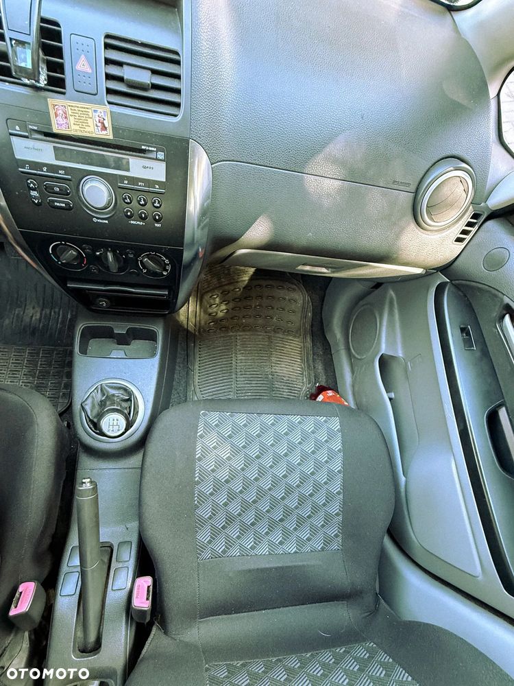 Suzuki SX4 - 15