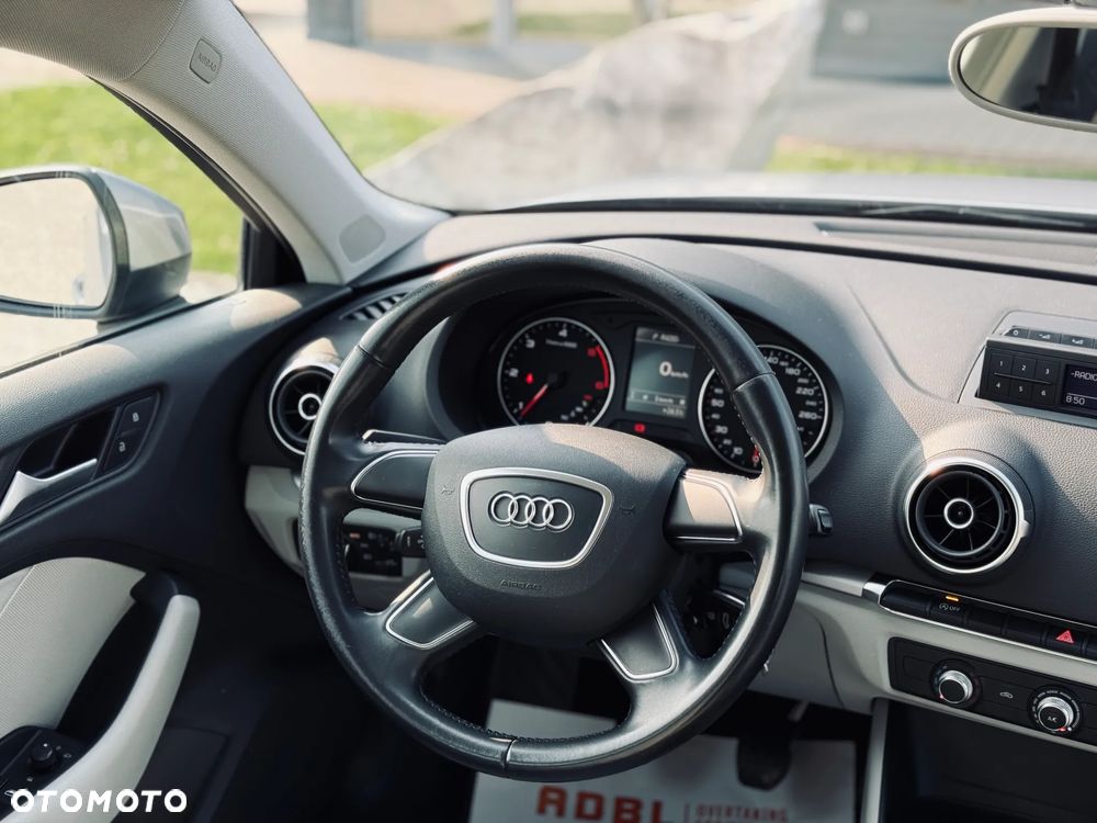 Audi A3 Sportback 1.6 TDI clean diesel Ambiente - 19